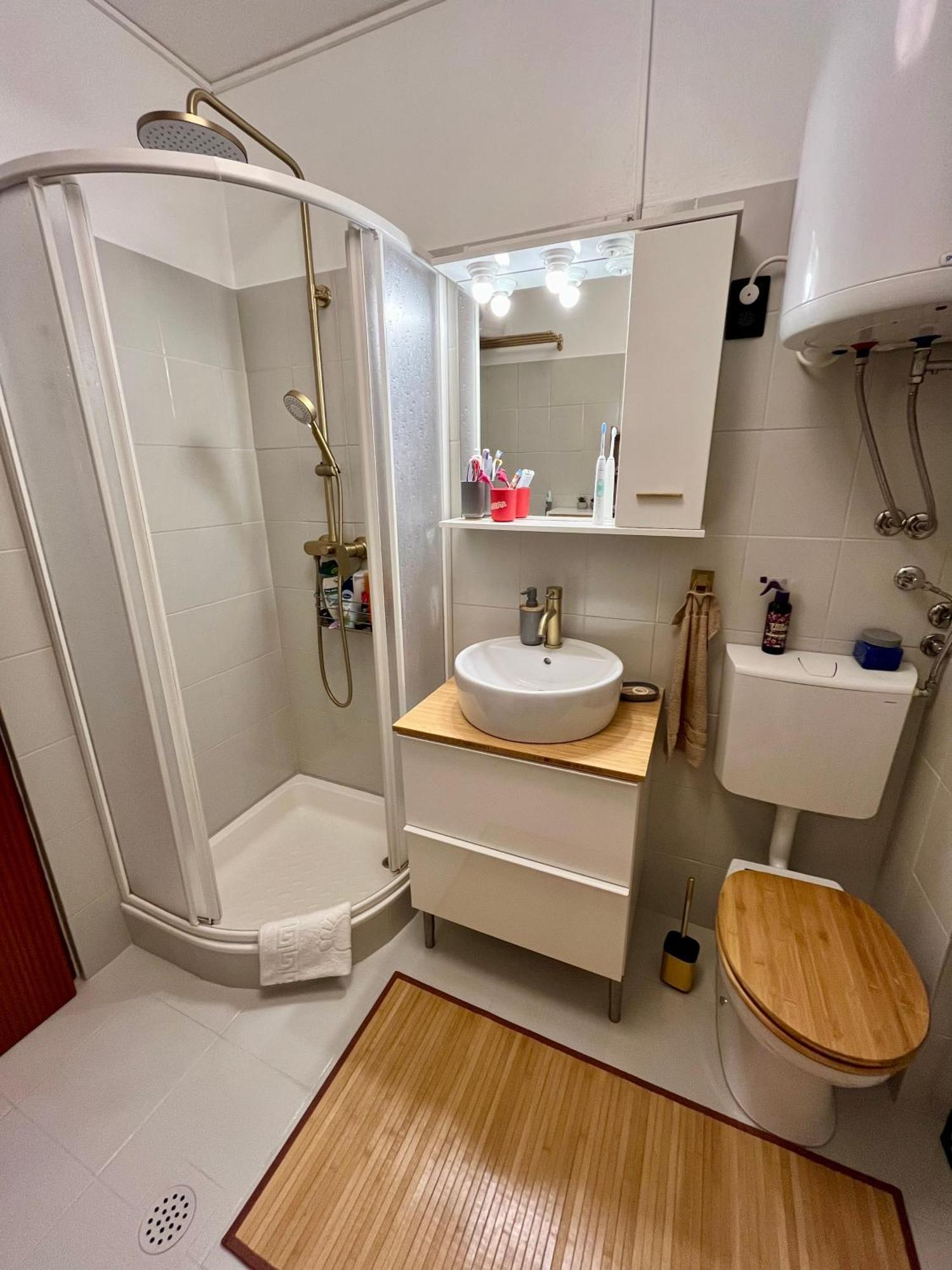 Sara Apartman *